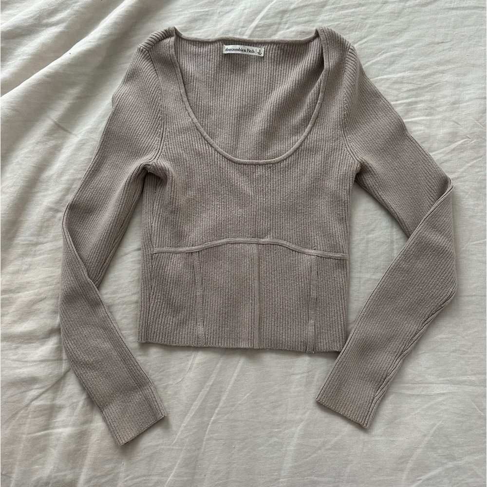 ABERCROMBIE CORSET SWEATER TOP 🐻